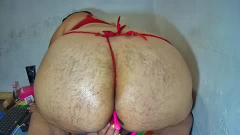 Snapshot of latincurvy1992 chatting on September 15, 2025, 6:41 pm latincurvy1992 online show from September 15, 2025, 6:41 pm