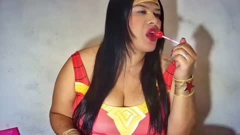 Snapshot of latincurvy1992 chatting on November 1, 2025, 4:36 am latincurvy1992 online show from November 1, 2025, 4:36 am