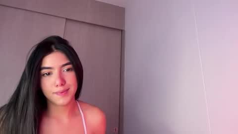 Snapshot of latinella chatting on September 20, 2025, 12:50 pm Hi - online show from September 20, 2025, 12:50 pm