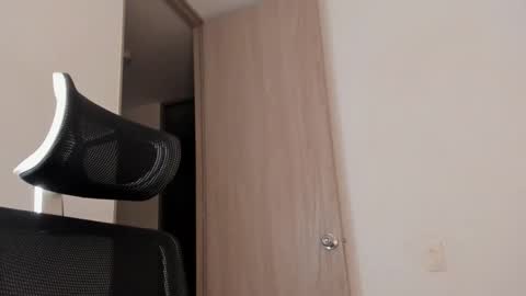 Mistress Maddie and Master Jordan  online show from November 24, 2025, 2:44 am