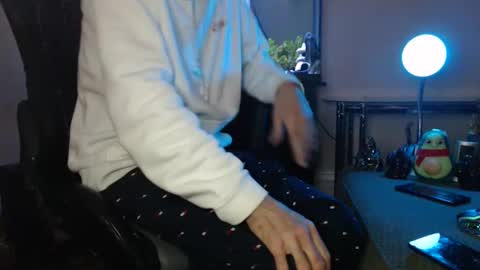 latinlover513 online show from February 19, 2025, 5:38 pm