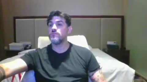 latinmaduro33 online show from July 9, 2026, 4:44 pm
