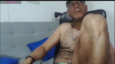 latinmartin254 online show from June 3, 2026, 12:35 am