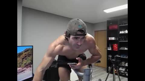 sam online show from December 17, 2025, 9:21 pm