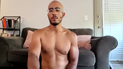 Snapshot of latinomixedbbc chatting on November 6, 2025, 5:58 pm latinomixedbbc online show from November 6, 2025, 5:58 pm