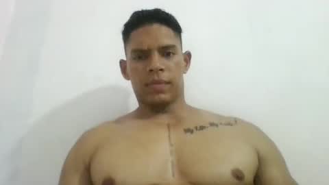 latinoxxl22cm online show from February 18, 2025, 3:31 am