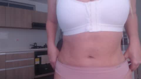 Snapshot of latinpaprika chatting on July 21, 2026, 11:07 pm latinpaprika online show from July 21, 2026, 11:07 pm