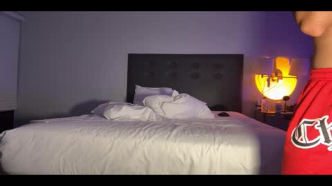 latinprincee online show from October 13, 2025, 2:44 am