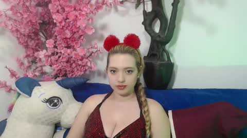 latinqueen2020 online show from January 10, 2026, 2:57 am