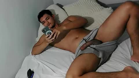 Aaron online show from April 27, 2026, 9:46 pm