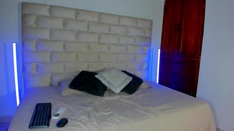 Snapshot of latrellx7 chatting on March 16, 2026, 3:56 am LEANDRO online show from March 16, 2026, 3:56 am