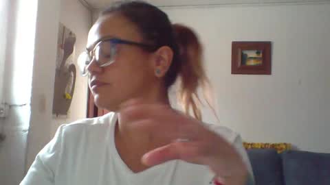 Snapshot of lau16310 chatting on February 24, 2026, 3:54 pm Laura online show from February 24, 2026, 3:54 pm