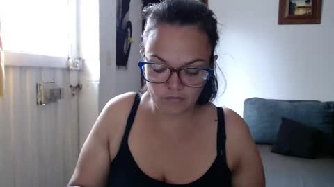 Snapshot of lau16310 chatting on June 20, 2026, 3:59 pm Laura online show from June 20, 2026, 3:59 pm