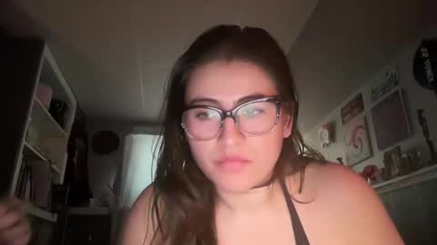 Snapshot of lau_mamacita chatting on March 11, 2025, 10:42 pm lau_mamacita online show from March 11, 2025, 10:42 pm