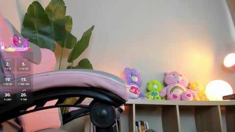 Snapshot of laukyubey1 chatting on October 17, 2025, 8:33 pm laukyubey1 online show from October 17, 2025, 8:33 pm