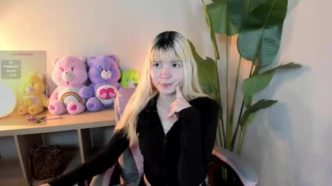 Snapshot of laukyubey1 chatting on October 21, 2025, 7:47 pm laukyubey1 online show from October 21, 2025, 7:47 pm