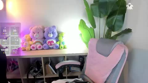 Snapshot of laukyubey1 chatting on November 8, 2025, 8:40 pm laukyubey1 online show from November 8, 2025, 8:40 pm