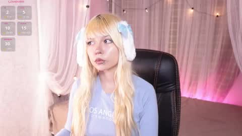 laukyubey1 online show from January 13, 2026, 8:36 pm