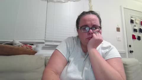 LauLauMa online show from December 20, 2024, 4:20 am