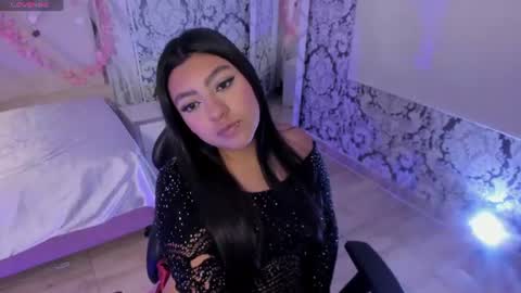 laulin_tay online show from July 11, 2026, 4:15 am