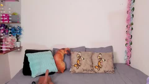 Snapshot of laura1__ chatting on February 26, 2026, 11:15 pm laura1__ online show from February 26, 2026, 11:15 pm