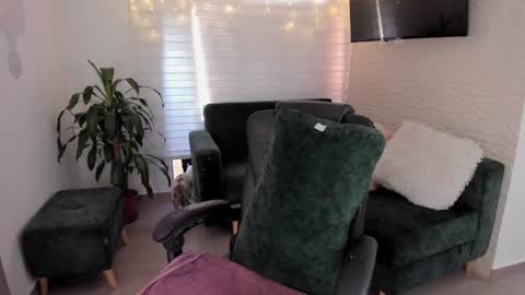 Snapshot of laura__cruz chatting on January 22, 2025, 11:34 am laura cruz online show from January 22, 2025, 11:34 am