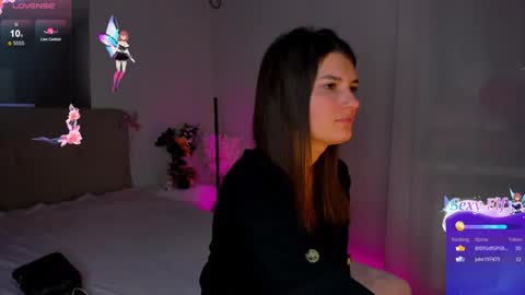Snapshot of laura__leee chatting on January 9, 2025, 12:19 pm Laura online show from January 9, 2025, 12:19 pm