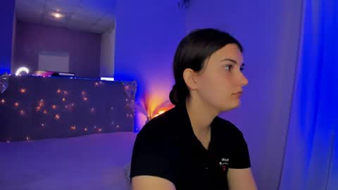 Laura online show from May 10, 2026, 5:23 am
