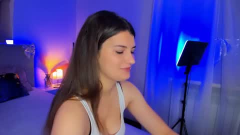 Laura online show from June 14, 2026, 4:58 am