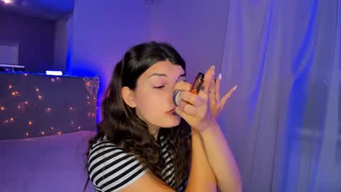 Laura online show from June 19, 2026, 5:01 am