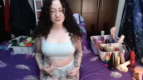 Snapshot of laura_anal_ chatting on September 11, 2025, 7:58 pm  Wen  online show from September 11, 2025, 7:58 pm