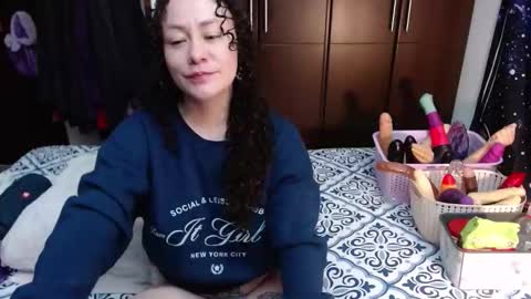 Snapshot of laura_anal_ chatting on September 29, 2025, 8:13 pm  Wen  online show from September 29, 2025, 8:13 pm