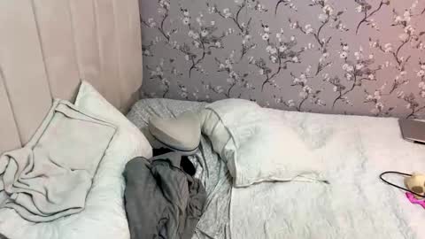 Snapshot of laura_d23 chatting on January 21, 2025, 5:05 am laura online show from January 21, 2025, 5:05 am