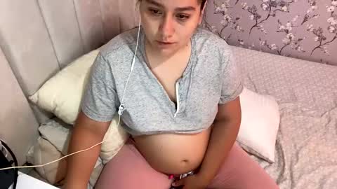 Snapshot of laura_d23 chatting on February 22, 2025, 3:45 am laura online show from February 22, 2025, 3:45 am