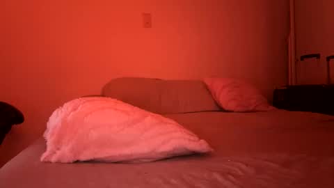 laura online show from February 8, 2026, 12:47 am