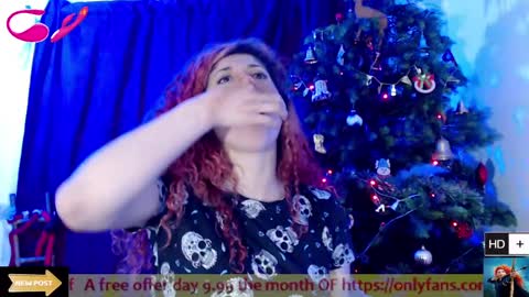 Snapshot of laura_fountain_ chatting on January 4, 2025, 12:37 am weedcam Curly Laura OF    online show from January 4, 2025, 12:37 am