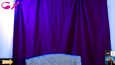 Snapshot of laura_fountain_ chatting on February 7, 2025, 2:26 pm weedcam Curly Laura OF    online show from February 7, 2025, 2:26 pm