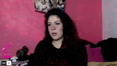 Snapshot of laura_fountain_ chatting on April 29, 2026, 2:54 pm weedcam Curly Laura OF online show from April 29, 2026, 2:54 pm