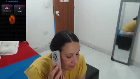 laura_foxx2379 online show from January 7, 2025, 10:08 pm
