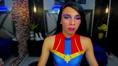 Snapshot of laura_goldenn chatting on March 10, 2026, 9:31 pm Laura Goldenn online show from March 10, 2026, 9:31 pm