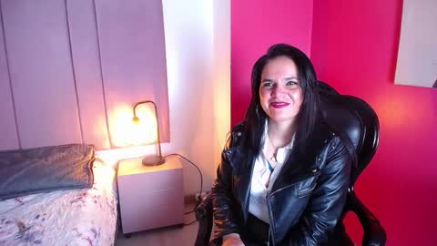 laura hotties online show from March 11, 2025, 1:01 pm