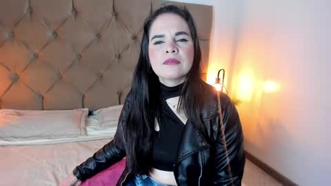 Snapshot of laura_hotties chatting on March 30, 2026, 1:01 pm laura hotties online show from March 30, 2026, 1:01 pm