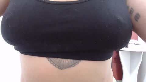  Laura  online show from September 23, 2025, 1:36 pm