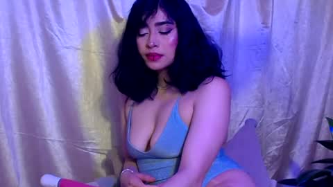 laura_pink01 online show from March 2, 2025, 12:42 am