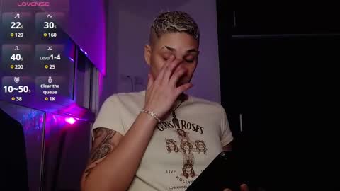 Laura Rose online show from December 4, 2024, 9:51 am