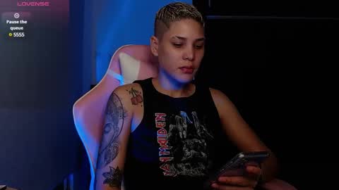 Laura Rose online show from December 10, 2024, 12:50 am
