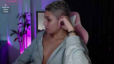 Laura Rose online show from December 16, 2024, 7:26 am