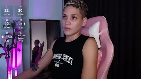 Laura Rose online show from December 17, 2024, 1:39 am