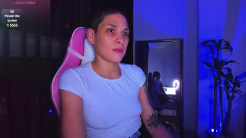 Laura Rose online show from January 8, 2025, 3:51 am