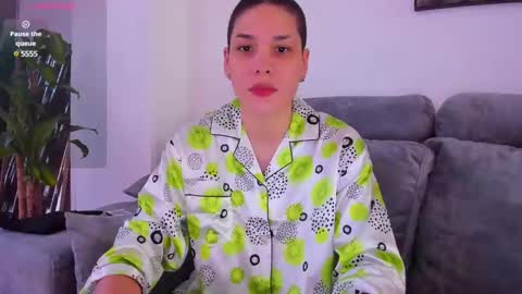 Laura Rose online show from January 11, 2025, 6:23 pm